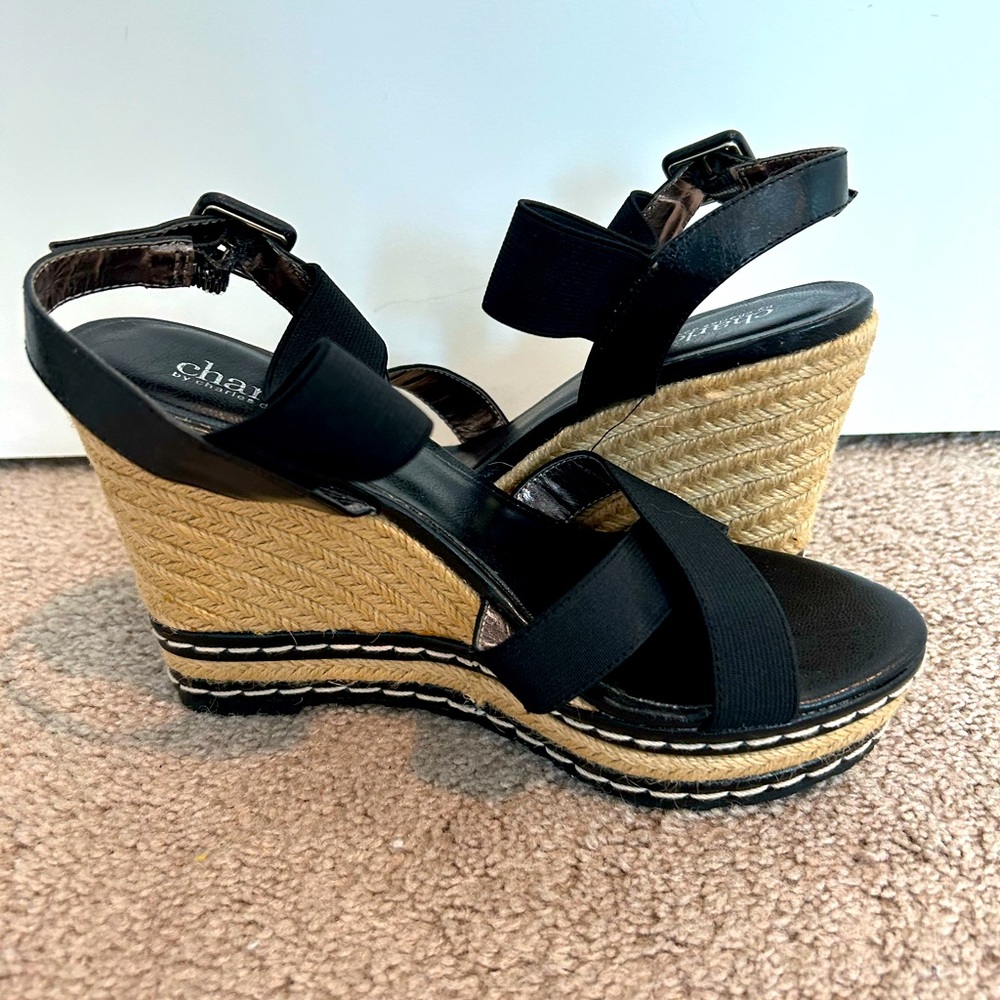 Size 8 black wedges